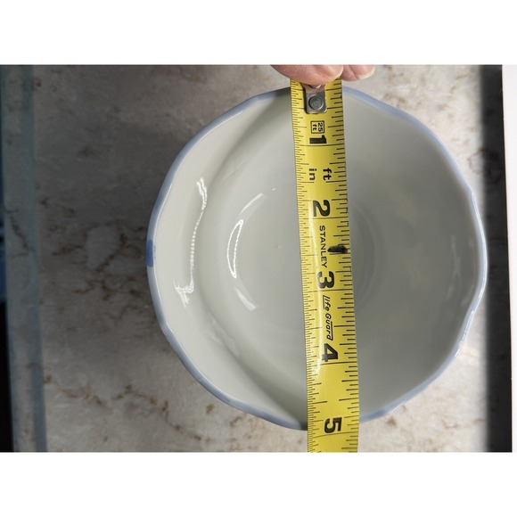 Authentic Japanese Decorative Rice Bowl - Picture 5 of 5